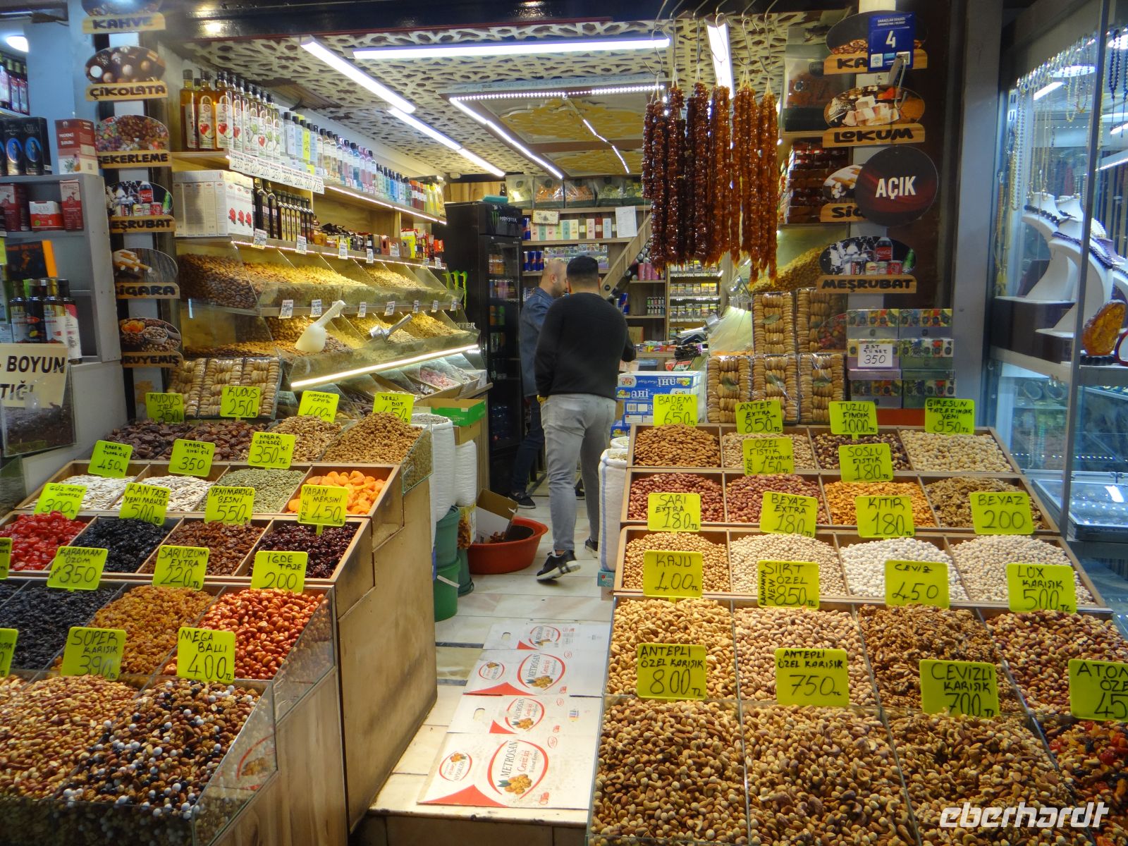 Kappadokien, Kayseri, Nüsse, Gewürze, Tee, Getrocknetes, Süßes.