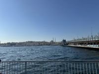 Blick auf die Galata-Brücke