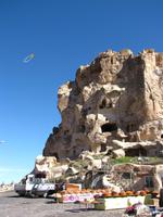 Vor der Burg von Uchisar