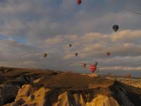 Knapp 40 Ballons am Himmel!