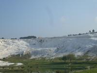 weitläugifes Gebiet der Kalsteinterrassen in Pamukkale