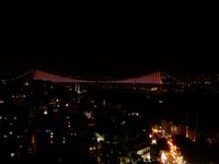 Bosporusbrücke bei Nacht