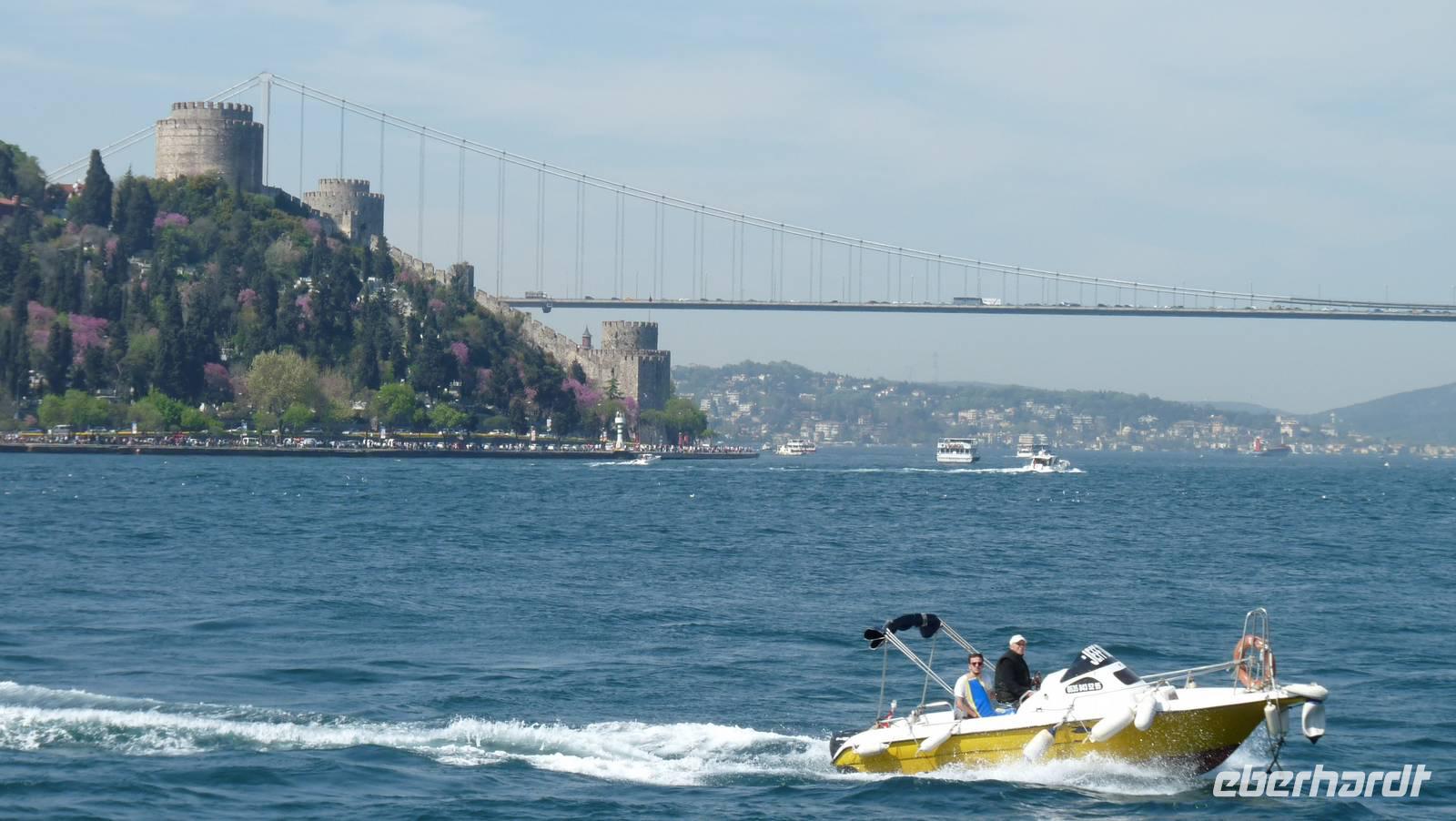Mehmet-Fatih-Brücke und Mehmet-Festung