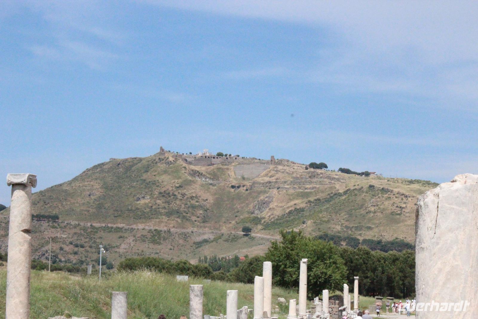 Blick von Asklepion zum Hangtheater (Akropolis)