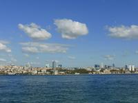 Blick von der asiatischen Seite auf Bosporus und Neustadt