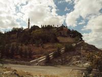 Anblick der Moschee vom Weg aus