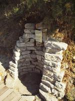 alter Brunnen in Troja