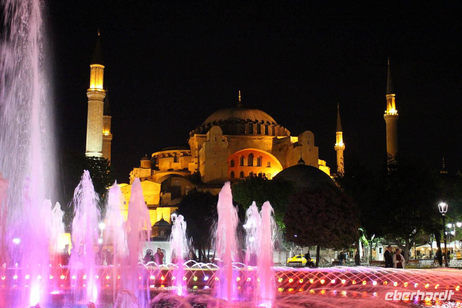 Blick auf die Hagia Sophia am Abend
