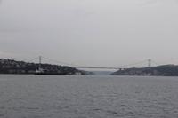 Blick auf die Fatih Sultan Mehmet Brücke Istanbul
