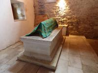 Grabstätte im Alevitenkloster