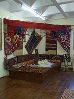 in der Teppichknüpferei