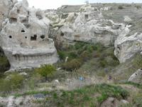 Im Üzengi- und Gomeda-Tal