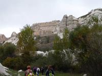 Im Üzengi- und Gomeda-Tal