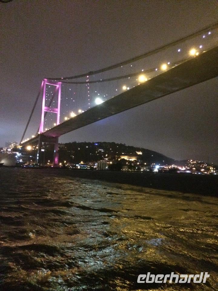 Silvester in Istanbul auf dem Bosporus