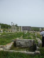 Einkaufsstrasse in Perge
