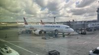 Flugzeug am Flughafen Istanbul