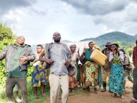 Tanz der Batwa-Pygmäen, Uganda