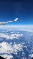 Flug von Brüssel nach Entebbe über die Alpen
