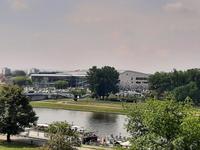 Krakau.Weichsel und Kongresszentrum.