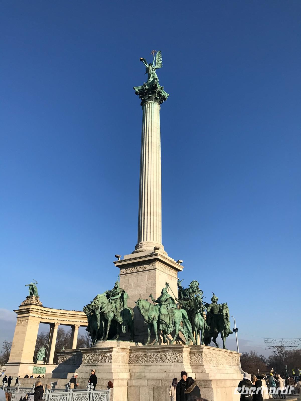 Auf dem Heldenplatz