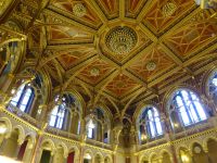Budapest: im Parlament