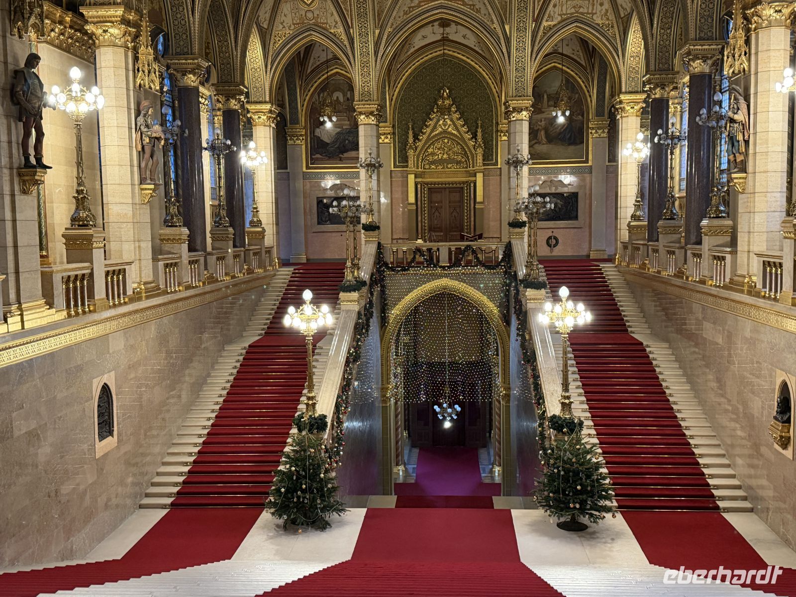 Haupttreppenhaus im Parlament