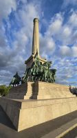 Budapest Heldenplatz Siegessäule &ndash; &copy; Allina Anderer (Eberhardt TRAVEL)