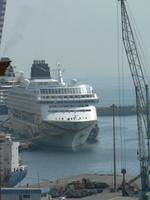 Unser Schiff im Hafen von Valparaiso &ndash; &copy; Jana Maria Kleibert (Eberhardt TRAVEL)