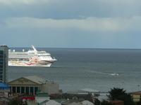 Unser Schiff in der Bucht von Punta Arenas &ndash; &copy; Jana Maria Kleibert (Eberhardt TRAVEL)