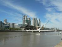 Futuristische Brücke in Puerto Madero &ndash; &copy; Jana Maria Kleibert (Eberhardt TRAVEL)