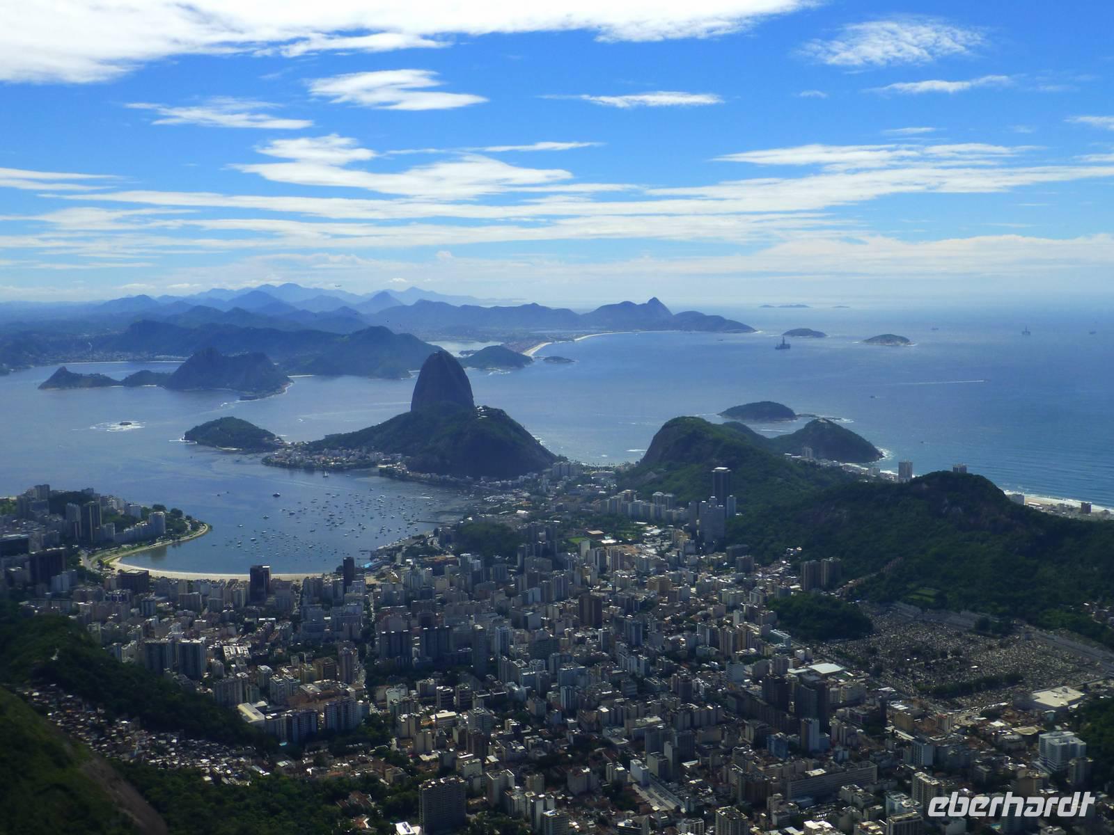 am Corcovado mit Blick auf Rio de Janeiro