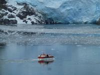 Italien-Gletscher mit Tenderboot