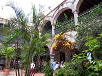 Der Kreuzgang des Klosters