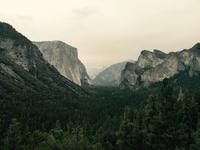 Yosemite Valley - Blick zum El Capitan und Half Dome