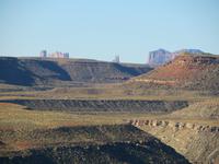Blick vom Gooseneck zum Monument Valley