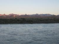 Am Colorado in Laughlin - Blick nach Arizona  