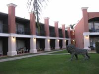 Hotel Rosedale in Bakersfield