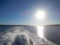 Fährüberfahrt bei Sonnenschein