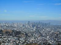 San Francisco unter blauem Himmel