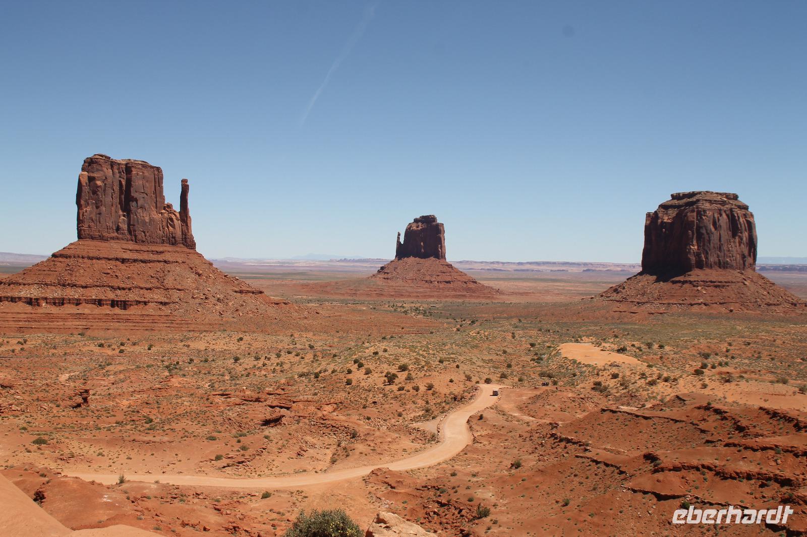 Weiterfahrt zum Monument Vally N.P.