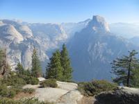 Half Dome im Rauch