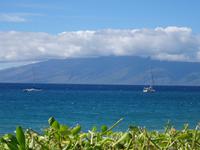 Blick vom Strand unseres Hotels auf Maui