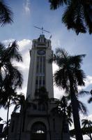 Rückfahrt zum Zentrum und Fortsetzung der Stadtrundfahrt durch Honolulu
