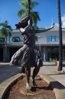 Rückfahrt zum Zentrum und Fortsetzung der Stadtrundfahrt durch Honolulu