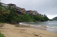 Spaziergang am Strand und Baden in Nawiliwili auf Kauai