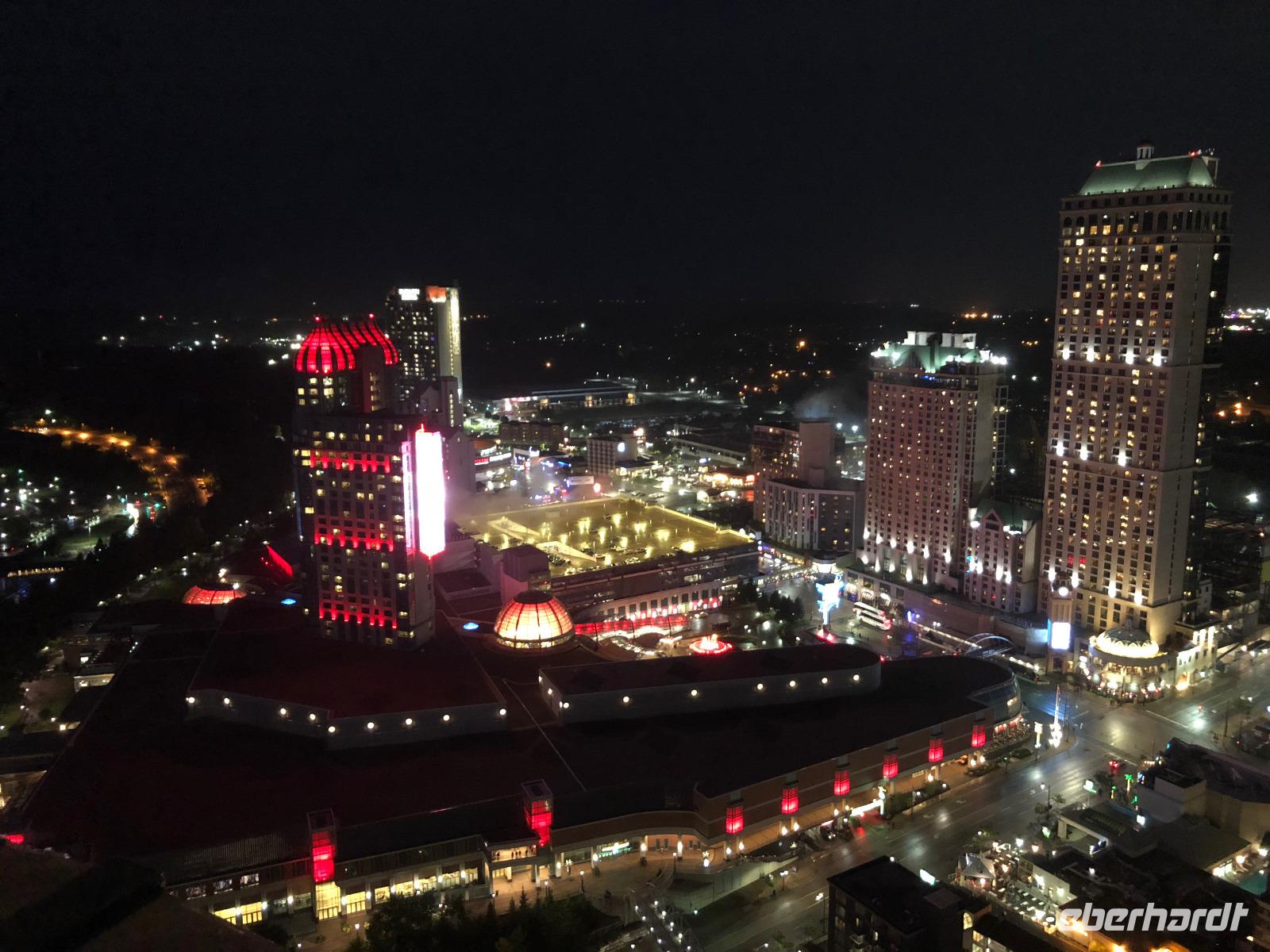 Niagara Falls - Blick vom Skylon Tower