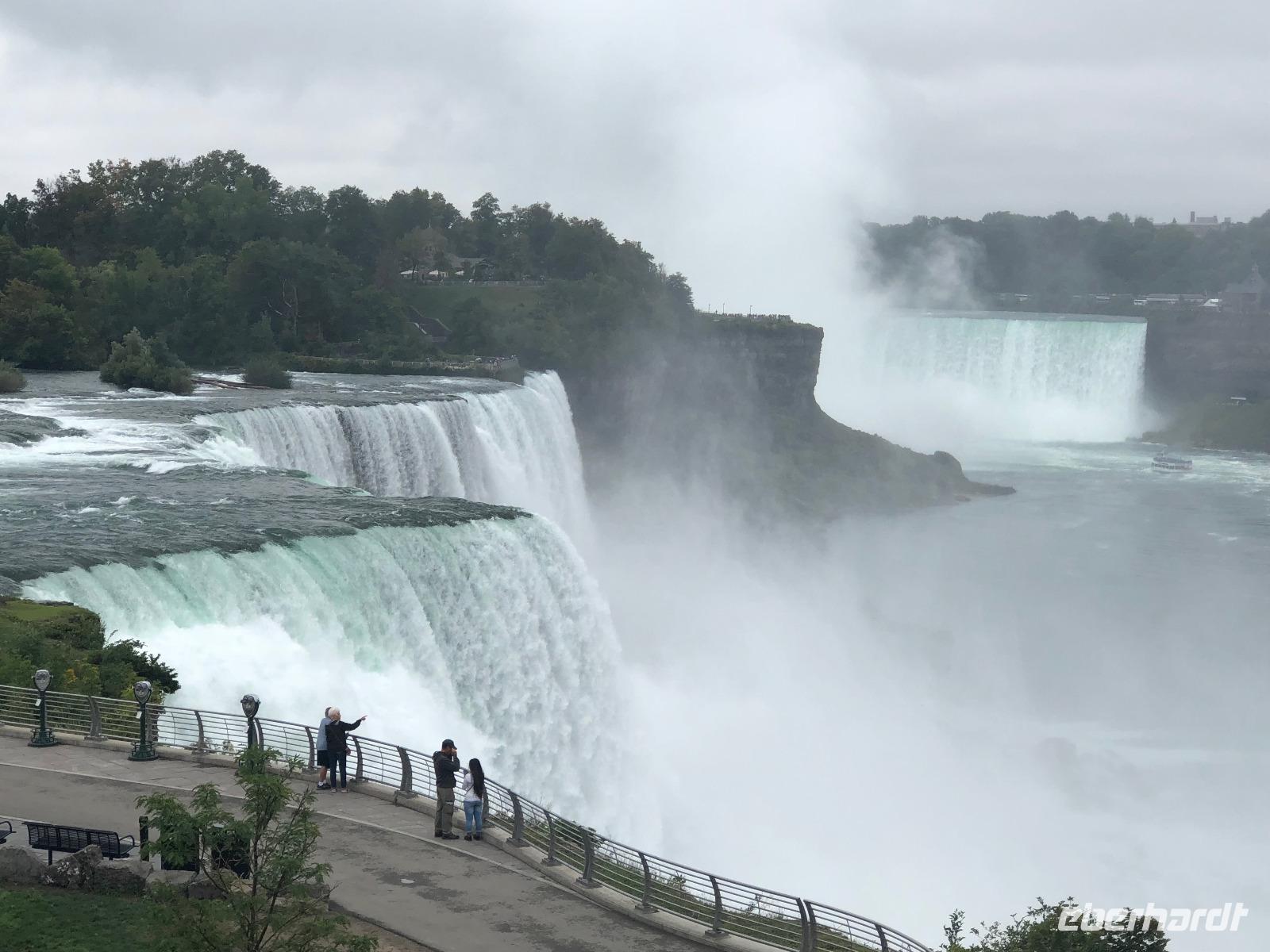Niagara Falls - amerikanische und kanadische Fälle