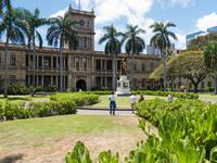 Gerichtsgebäude mit King Kamehameha-Statue