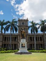 Gerichtsgebäude mit King Kamehameha-Statue