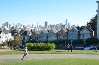Blick vom Alamo Square mit den Painted Ladies